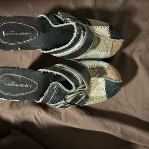 UNIONBAY Patchwork Clogs